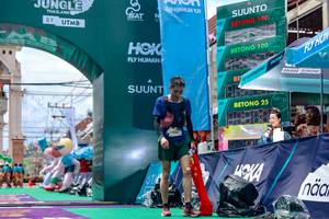 BIB: 140, 100, 2313
                            <button type="button" onclick="openModal(24868584)" class="btn btn-primary btn-sm float-right btn-popup" data-toggle="modal" data-target=".modal-high-quality">
                        <i class="fas fa-shopping-cart"></i> Add to Cart
                    </button>
                                            <button type="button" onclick="isThisMe(24868584, true)" class="btn btn-success btn-sm float-right btn-popup btn-isme hidden" data-toggle="tooltip" data-placement="bottom" title="นี่คือรูปของคุณใช่ไหม คลิกที่นี่เพื่อเอาเข้าอัลบั้ม">
                        <i class="fas fa-plus"></i> Add to album
                    </button>
                    <button type="button" onclick="isThisMe(24868584, false)" class="btn btn-warning btn-sm float-right btn-popup btn-isnotme hidden">
                        <i class="fas fa-ban"></i> Remove from album
                    </button>